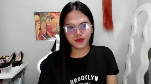 Snapshot of unlovely_arcii chatting on September 16, 5:05 pm arcii online show from September 16, 5:05 pm