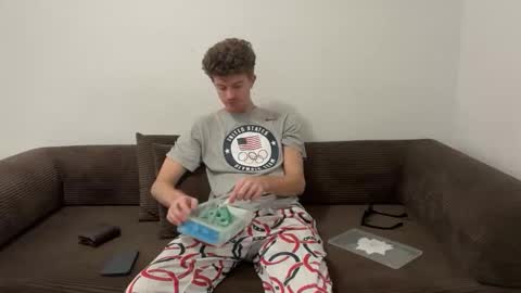 Stepbro online show from April 29, 4:01 pm