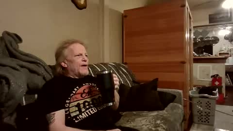 unwanted_boner online show from May 2, 8:31 am