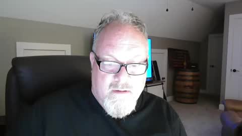 up2later online show from September 19, 3:32 am