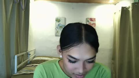 ur_dazzlingmorenaxx online show from July 28, 3:21 pm