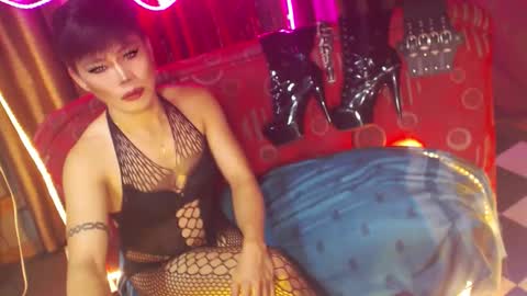 MISS ANNA online show from February 2, 7:59 am