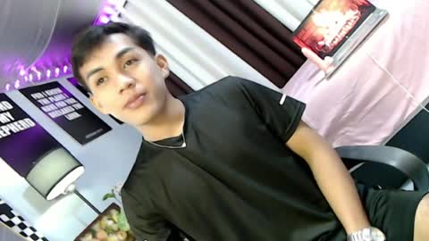 ur_shan21 online show from August 6, 6:39 pm