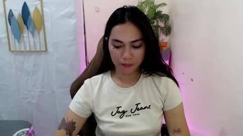 urasian_erica online show from May 31, 6:45 am
