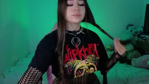Danielle  online show from May 1, 10:09 am