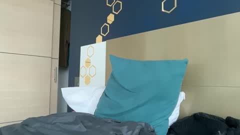 urbandick5 online show from April 27, 1:52 pm