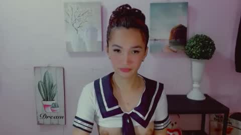 urblossom_princess online show from May 26, 6:36 pm