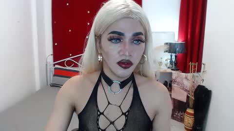 KENDALL online show from February 4, 5:55 pm