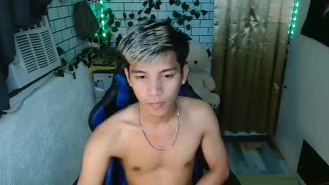 ASIANBBYBOY online show from December 1, 3:10 pm