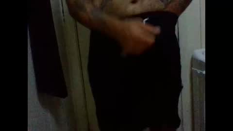 urdaddy875867 online show from May 12, 6:33 am