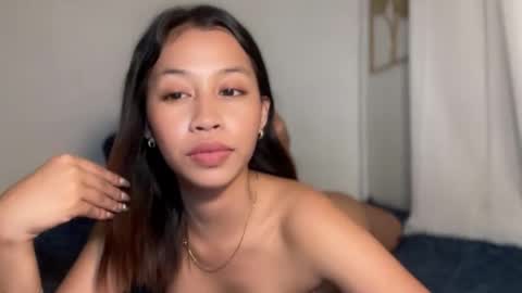 urdream_girl8 online show from May 24, 12:23 pm