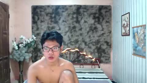 urdreamboy_doms online show from July 31, 5:52 am
