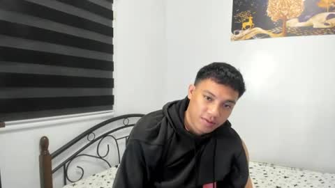 urfucker_vinz online show from July 8, 12:41 pm