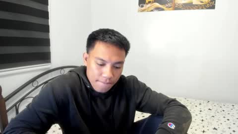 urfucker_vinz online show from July 20, 12:51 pm