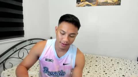 urfucker_vinz online show from July 28, 3:08 pm