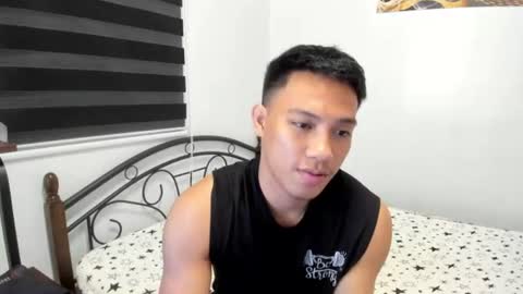 urfucker_vinz online show from July 2, 2:44 pm