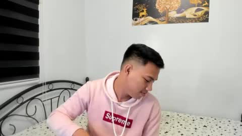 urfucker_vinz online show from July 30, 1:45 pm