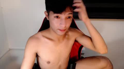 Ethan online show from July 10, 1:43 am