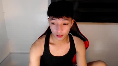 Ethan online show from August 1, 5:03 pm