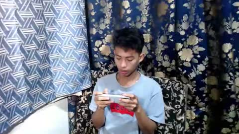 richard online show from February 3, 6:33 am