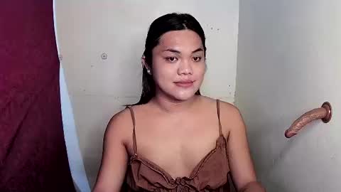 urhottie_bella online show from December 1, 11:08 am