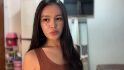 Snapshot of urkatiecookie chatting on October 6, 12:39 am Amira online show from October 6, 12:39 am