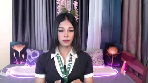 urlovely_jemma online show from July 17, 12:12 am