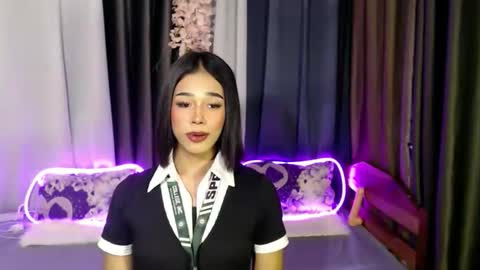 urlovely_jemma online show from April 28, 2:27 am
