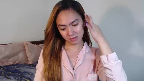 MIYA  online show from December 5, 2:00 am