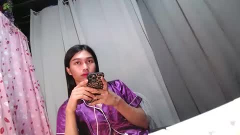 urloverjasmine_xx online show from May 1, 2:44 pm