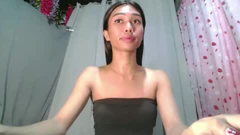 urloverjasmine_xx online show from May 20, 12:00 pm