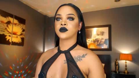 UrMajestyTyra online show from April 27, 1:03 am