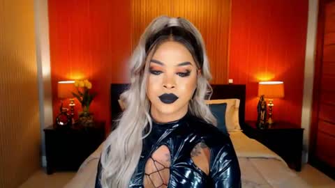 UrMajestyTyra online show from June 20, 1:34 am
