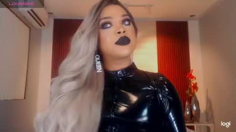 UrMajestyTyra online show from June 13, 5:34 pm