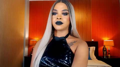 UrMajestyTyra online show from August 1, 2:35 am