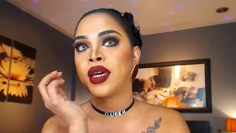 UrMajestyTyra online show from November 22, 4:44 am