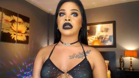 UrMajestyTyra online show from April 26, 12:52 am