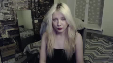 Mary online show from March 18, 8:58 pm