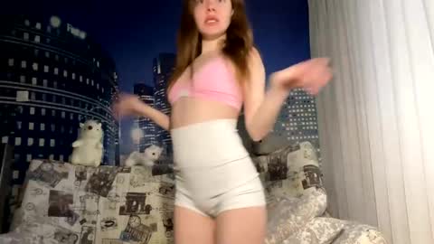 Hannah online show from December 20, 11:32 am