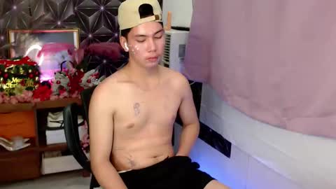 ursweet_jade online show from December 4, 1:00 pm