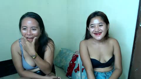 ursweetpinky online show from July 29, 2:55 am
