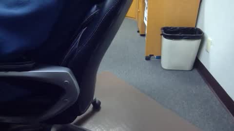 useemie online show from January 6, 10:25 pm