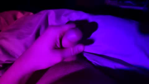 user1023946763 online show from June 13, 5:39 am