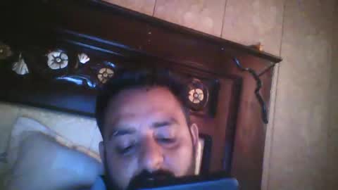 Snapshot of usman184 chatting on September 29, 9:08 am Mian184 online show from September 29, 9:08 am