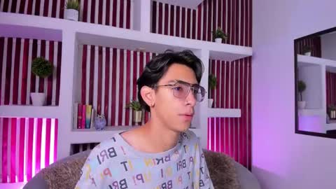 UYUKIE online show from November 4, 11:55 am