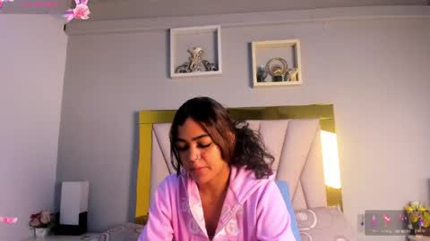 vahioleth  online show from May 2, 3:12 am
