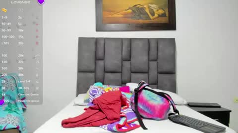 Vahiolet smith online show from July 22, 12:29 pm