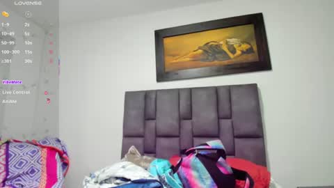 Vahiolet smith online show from July 12, 12:41 pm
