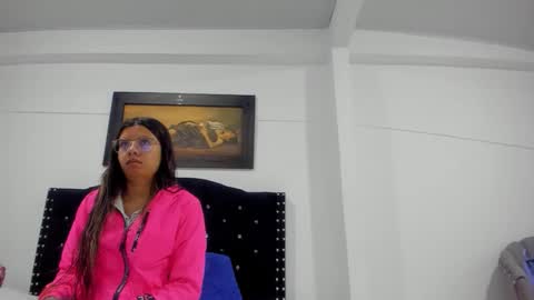 Vahiolet smith online show from December 2, 3:49 am