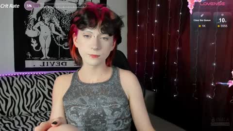 Snapshot of vailyreb chatting on January 6, 12:27 am Marin online show from January 6, 12:27 am